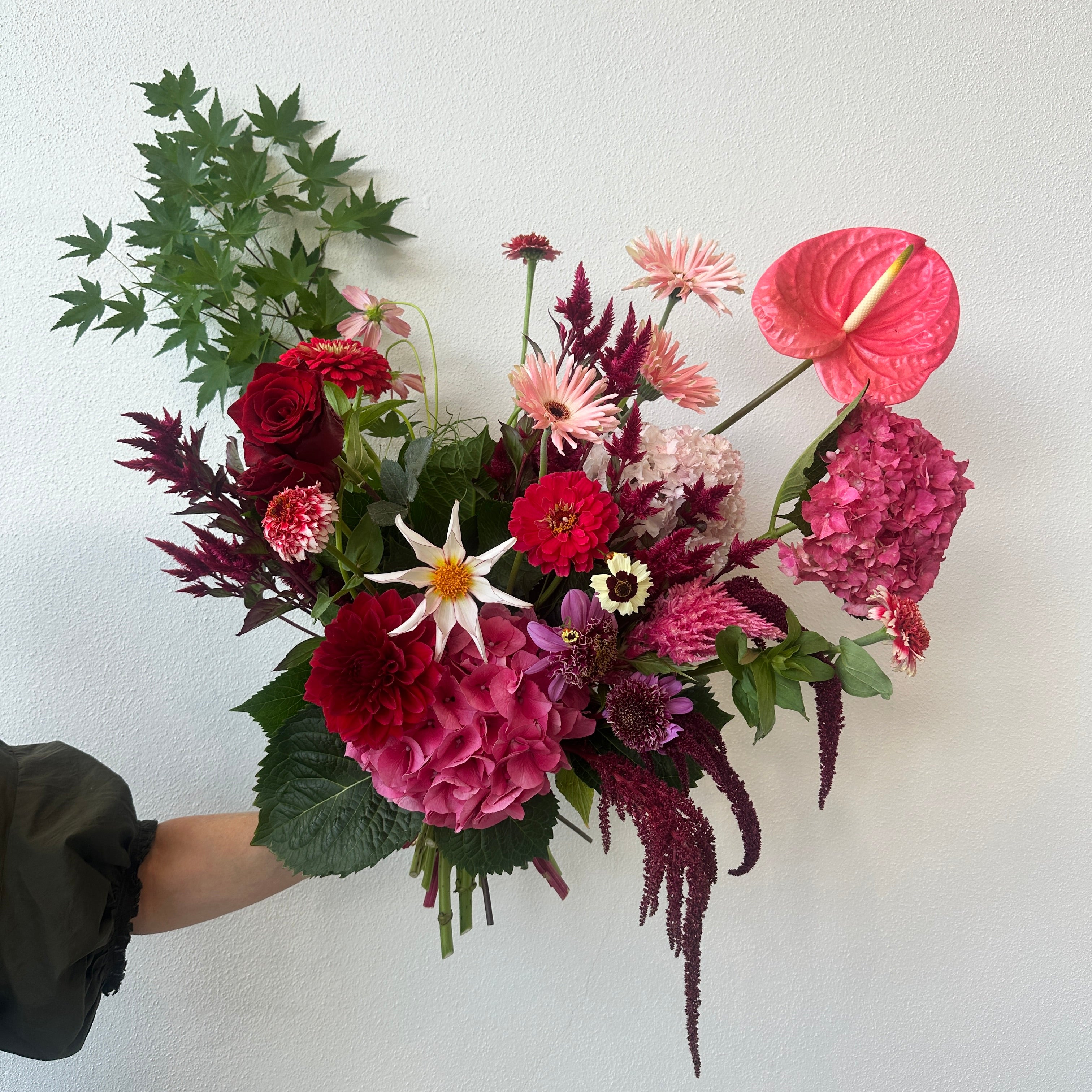 FLORIST'S CHOICE - She's Worth It This Valentines!