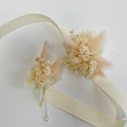 Pinky wrist corsage