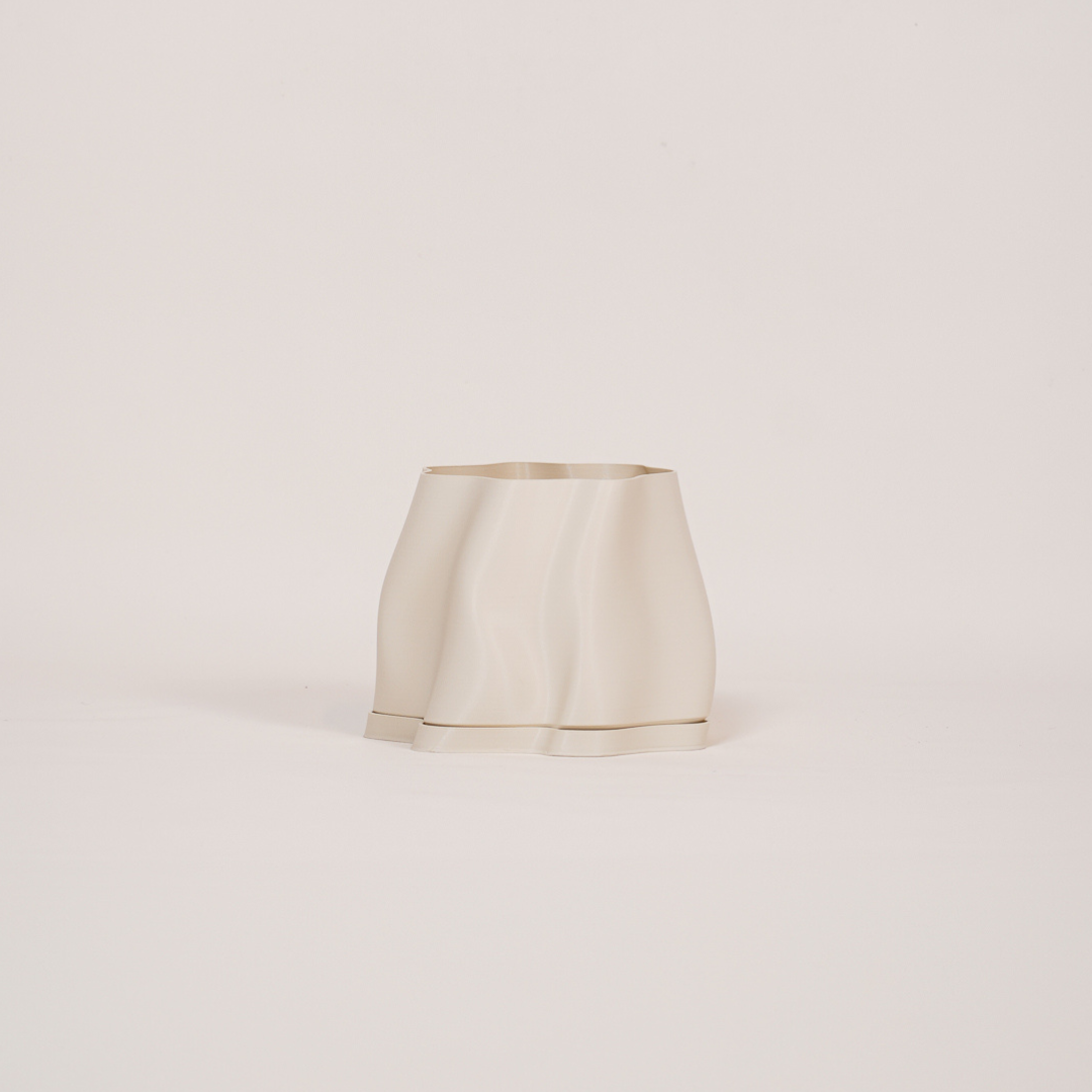 Special Studio Lulu Planter - Eggshell